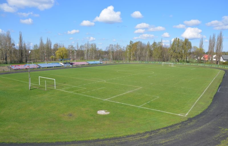 stadion góra kalwaria.JPG